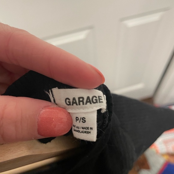 Garage crop top - Picture 2 of 3